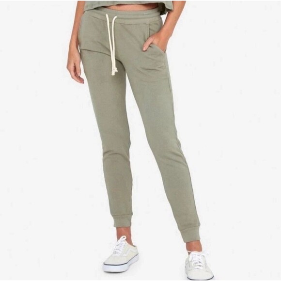 MATE‎ THE LABEL WOMEN'S PLUS SAGE GREEN ORGANIC COTTON TERRY JOGGERS SZ 3X NWT - Picture 1 of 6
